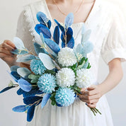 Bouquet Artificial – Elegância em Tons de Azul