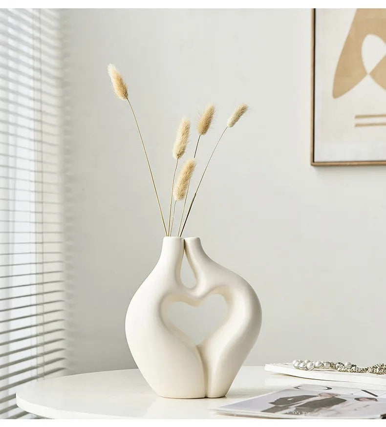 Vaso Cerâmica Coração – Arte, Afeto e Sofisticação