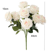 🌼 Buquê Artificial de Rosas Brancas – Delicadeza e Sofisticação