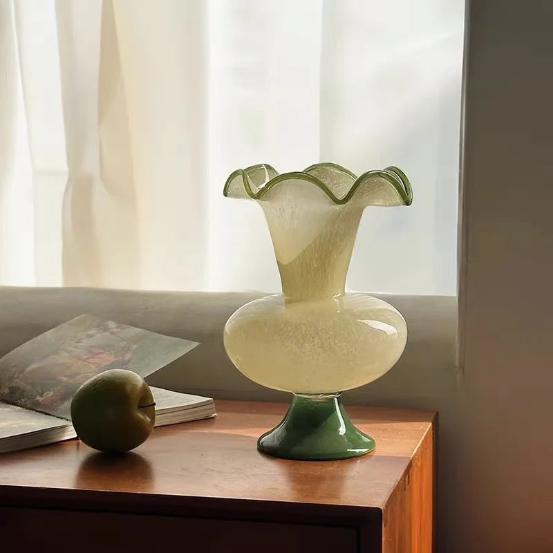 Vaso Lumière Vintage – Sofisticação em Vidro Soprado