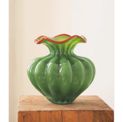 Vaso Pistache – Design Escultural em Vidro Premium