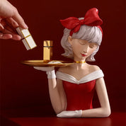 Carlinha Pensativa – Elegância que Inspira