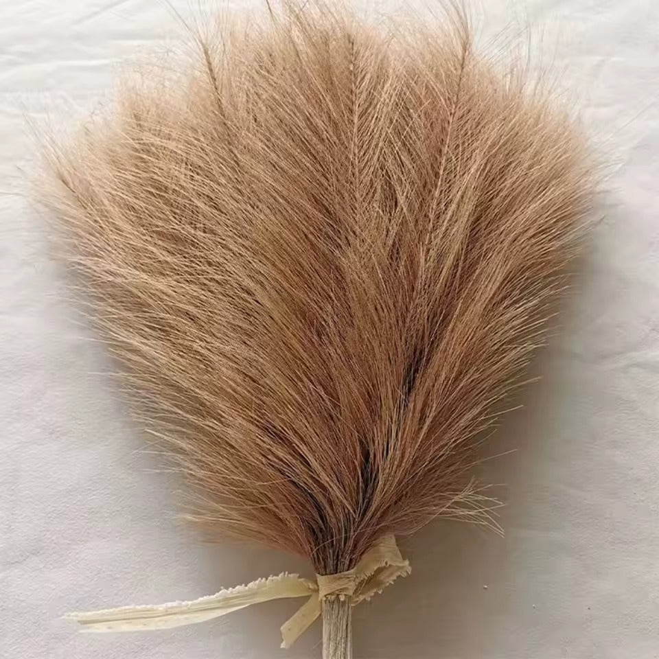 Capim dos Pampas Artificial Fofo – Kit 10 Hastes Boho 42cm para Decoração