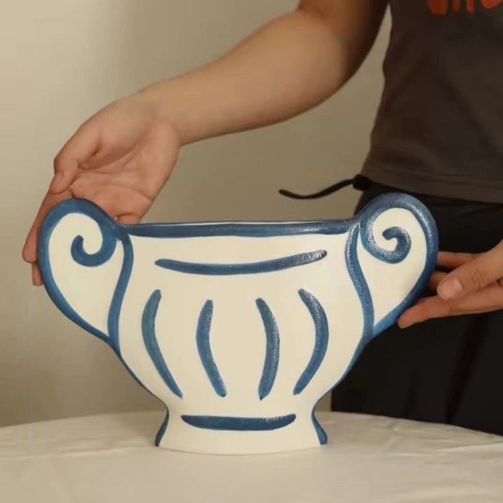 Vasos de ceramica pintado à mão Maison Lívia com design escultural – IzaraFlores