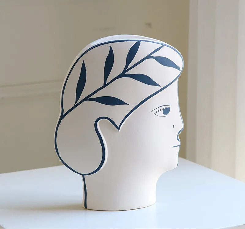 Vasos de ceramica Athena escultural com design artístico da curadoria IzaraFlores